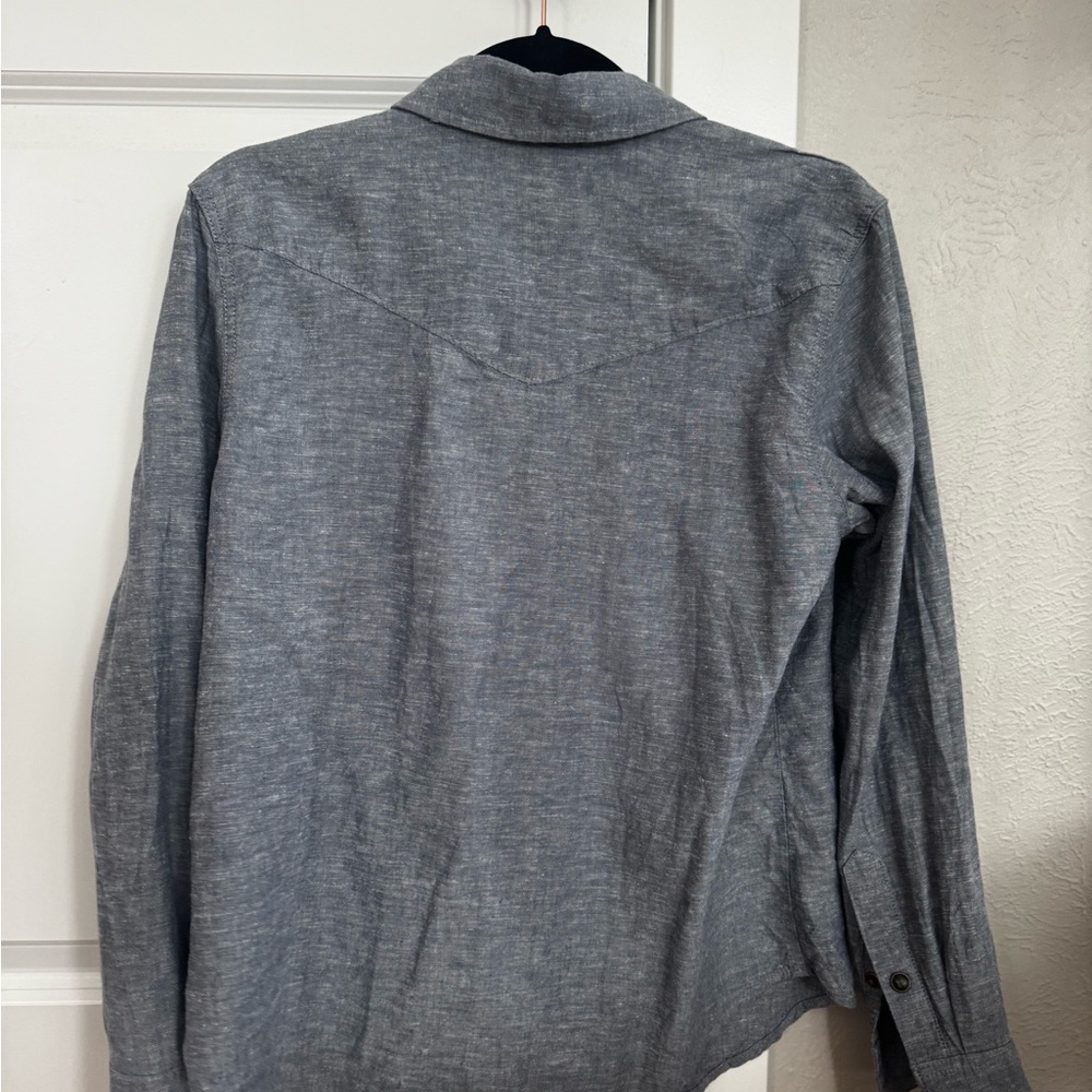 Patagonia women’s workwear shirt